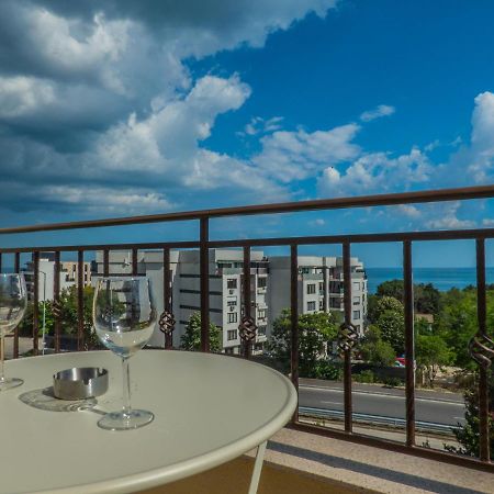 Private Apartment In Cypress Complex 15 Warna Exterior foto